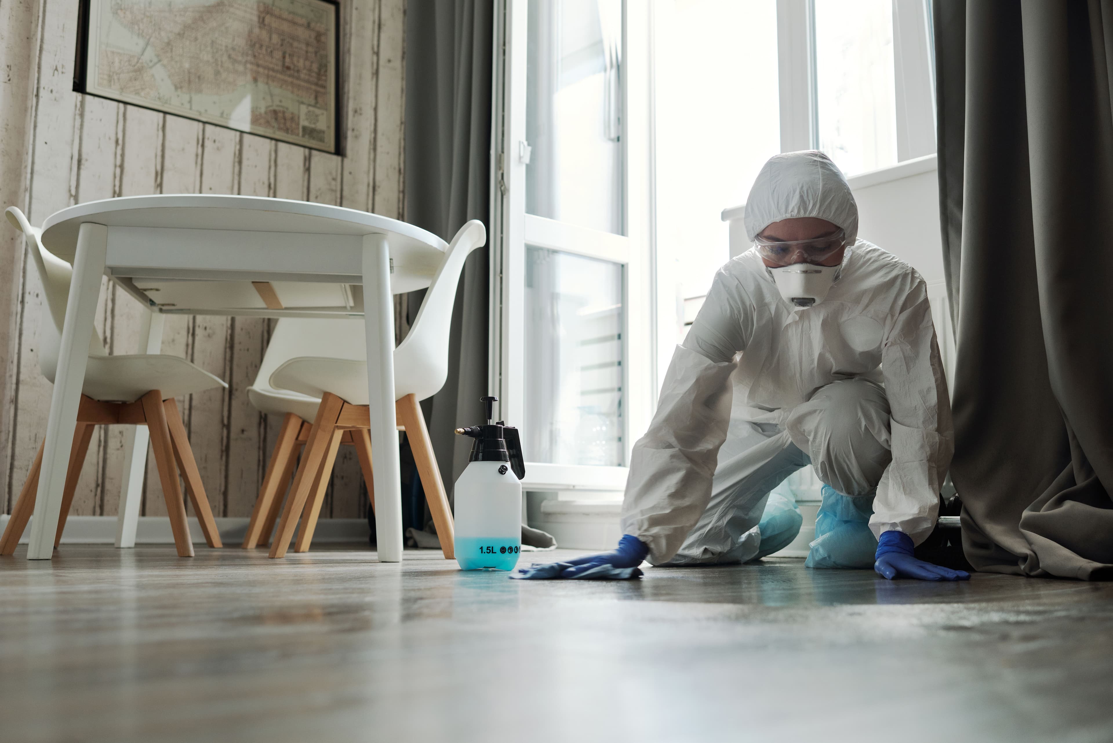 Floor cleaning equipment used for hard-floor maintenance